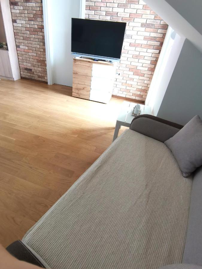 Stan Na Dan M Lägenhet Novi Sad Exteriör bild